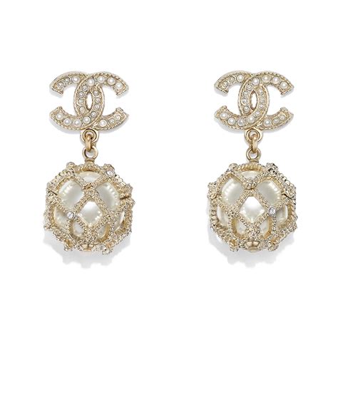 Chanel fashion jewelry earrings